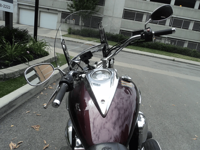 2017 Yamaha V-Star 950 Touring Edition in Touring in Ottawa - Image 9