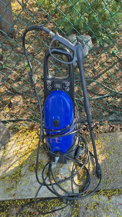 Simoniz pressure washer 1600 PSI Leaking for the gun