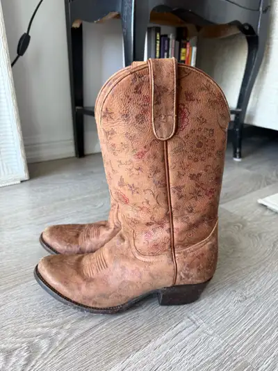 women’s cowboy boots size 8.5, View more