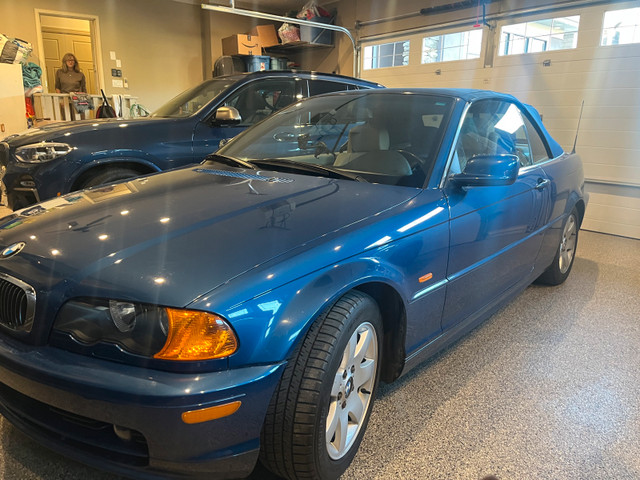 2001 BMW 325i convertible in Cars & Trucks in Calgary - Image 2