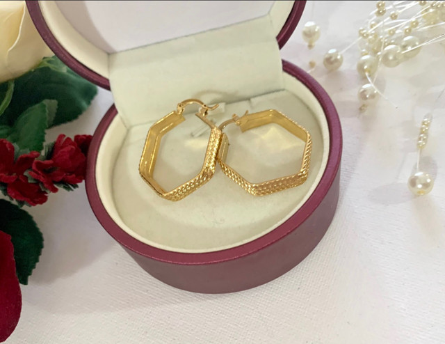 Gold filled earrings  in Jewellery & Watches in Windsor Region - Image 3