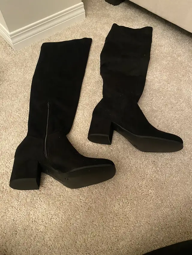 Ladies Dressy Fashion Boots - Black or Brown Suede Size 10 in Women's - Shoes in Calgary - Image 3
