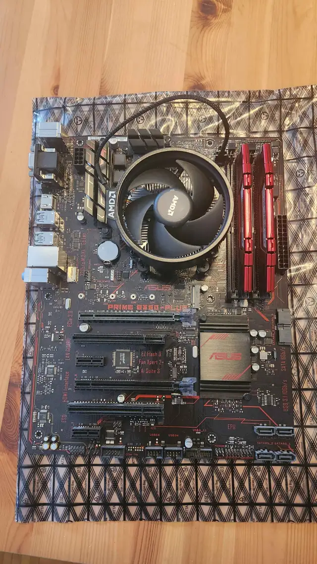 Motherboard + CPU + RAM in System Components in Mississauga / Peel Region - Image 2