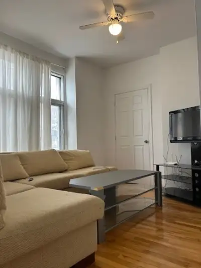 ** 2 minutes walk from metro Papineau** ** Available September 1st** Downtown Nice 41/2 Apartment on...