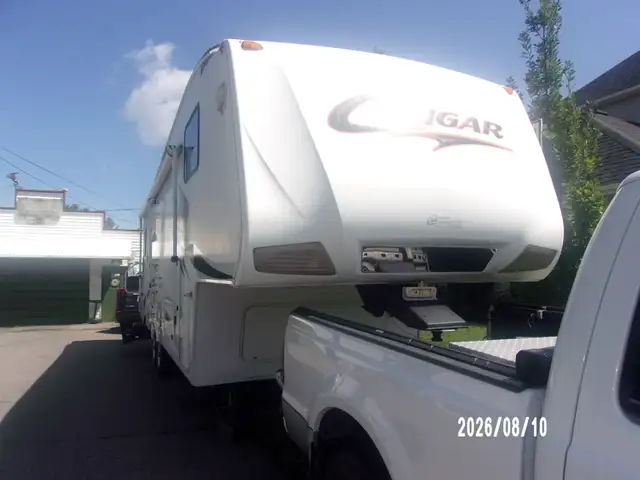 Truck and 5th Wheel Trailer Duo