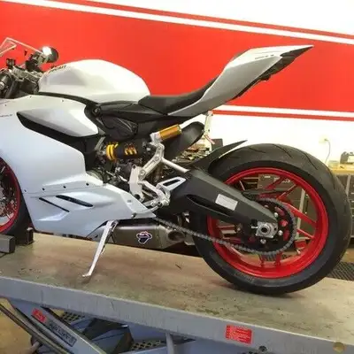 Ducati Panigale rear swing arm great shape low km almost new hugger axle & chain gaurd Call or Text...