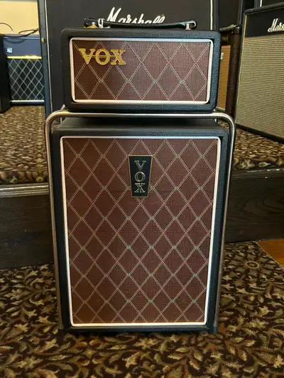 Vox Mini Super Beetle 25W head & 1x10 Cabinet, View more