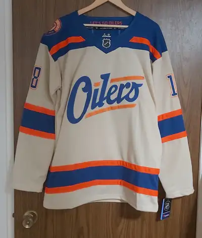 LARGE AMOUNT OF EDMONTON OILERS JERSEYS LOTS PLAYERS AND SIZES, View more