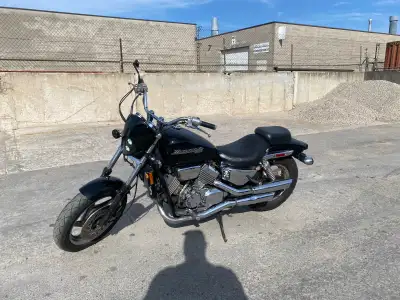 Bike has is in great condition . The bike rides great It’s been in storage for a few years Will need...