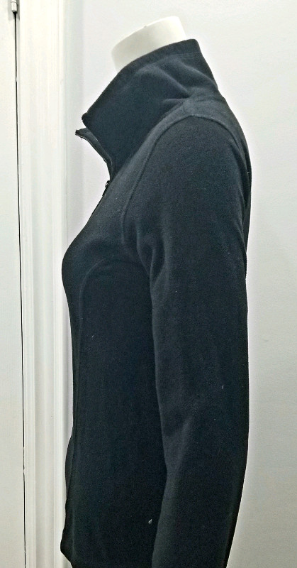 VGUC - Women's Old Navy Half Zip Fleece Black Sweater Size XS in Clothing in Oshawa / Durham Region - Image 4