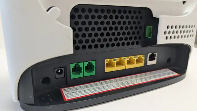 Sold as ... Bell Home GIGA Hub 4000 (Sagemcom 5689) Modem | Networking ...
