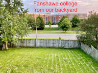 Private room with shared bath opp Fanshawe Oxford campus