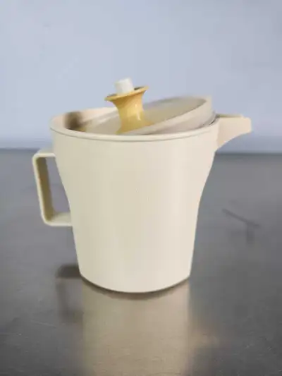 Tupperware Cream Dispenser 1414-2 , View more