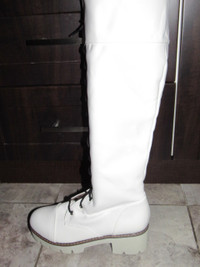 white leather plush lining shoelaces high women boots 8.5 new