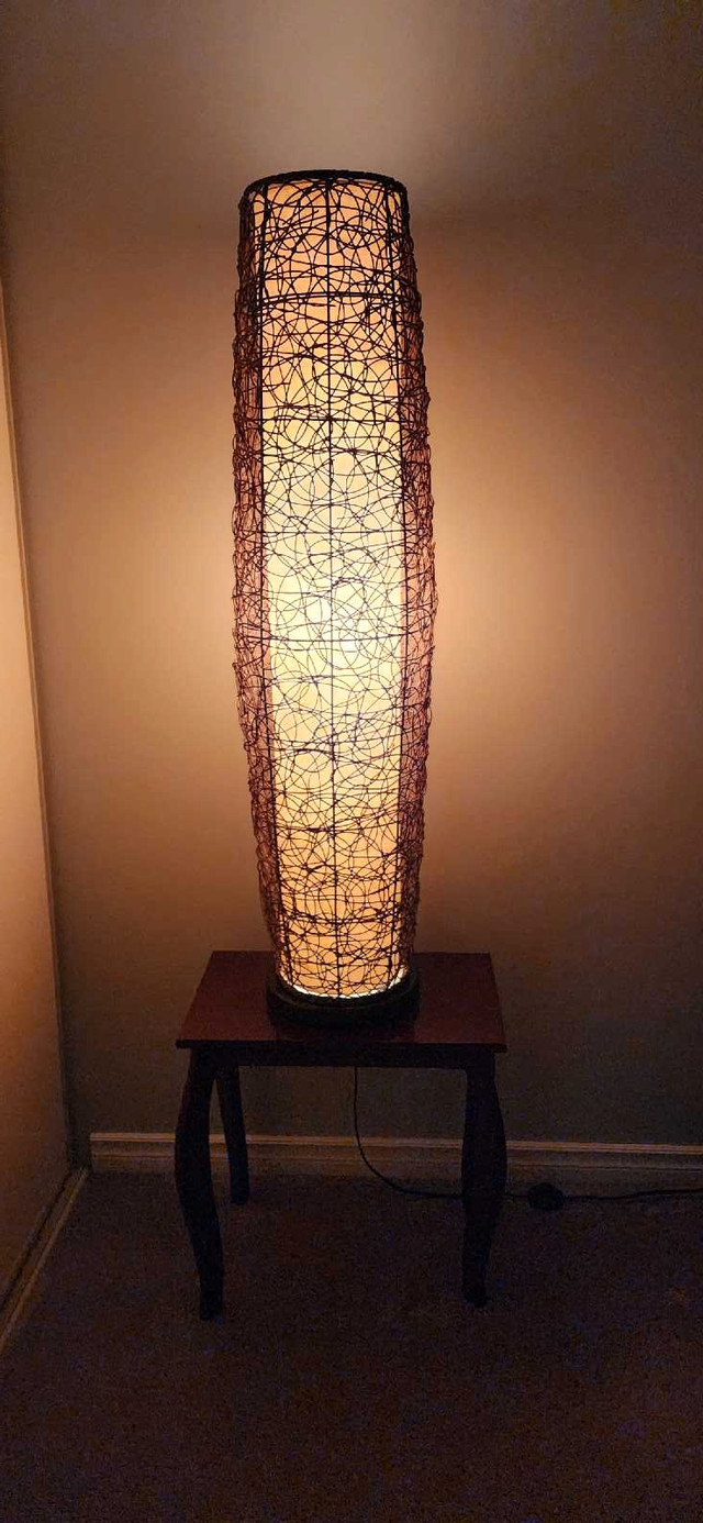 Living-Room/Bedroom Lamp in Indoor Lighting & Fans in Regina - Image 4