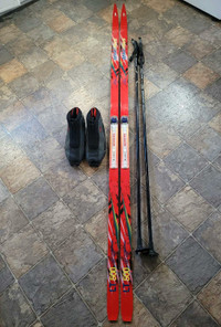 Cross Country Ski set - Mens 9-10-11 / Womens 10-11-12