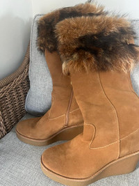 Uggs with Fur for Sale