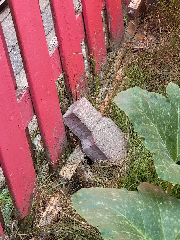 RED & BLACK INTERLOCK BRICKS FOR DRIVEWAY & GARDEN in Other in Mississauga / Peel Region - Image 3