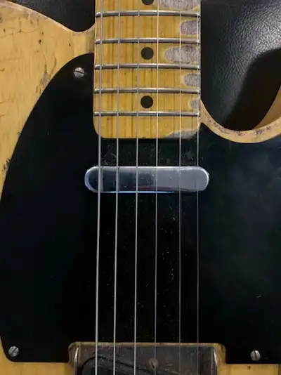 Custom heavy aged 1954 black guard Telecaster: A fantastic reproduction of the Holy Grail of Telecas...