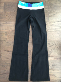 lululemon groove pants in Buy & Sell in Ontario - Kijiji Canada
