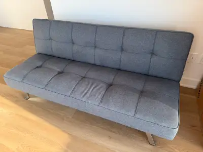 Sofa/Canapé convertible. , View more