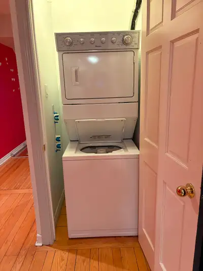 Laveuse-sécheuse superposées, View more