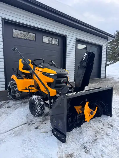 Tracteur gazon Cubcadet 2023, View more