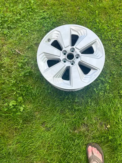 3 Subaru wheels.