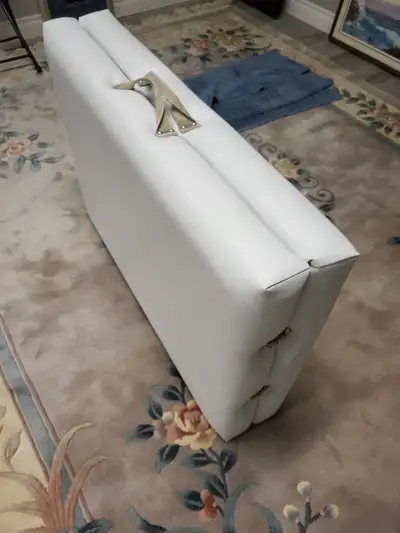 This is a great inexpensive item to have your partner give you a massage on. It does not with a face...