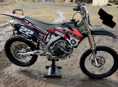 2009 Yamaha YZ450F fully rebuilt bike new top end Wisco piston with a big bore top end and new crank...