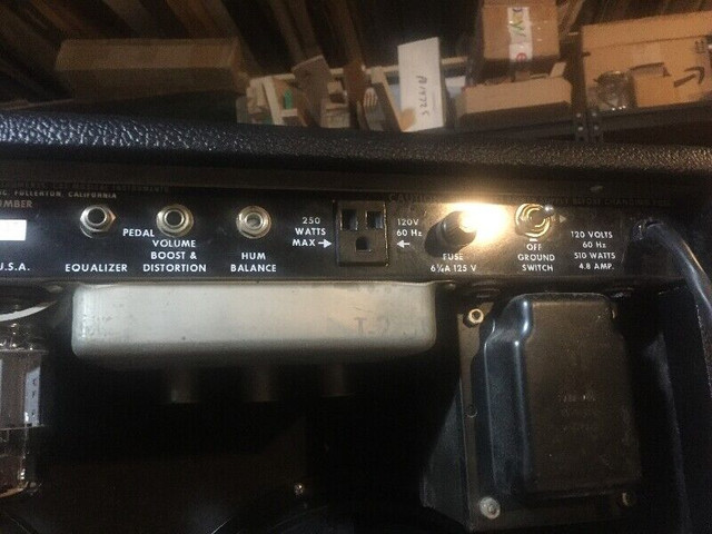 1976 Fender 180 Watt Supertwin Guitar Amplifier All Tube in Amps & Pedals in Oshawa / Durham Region - Image 4