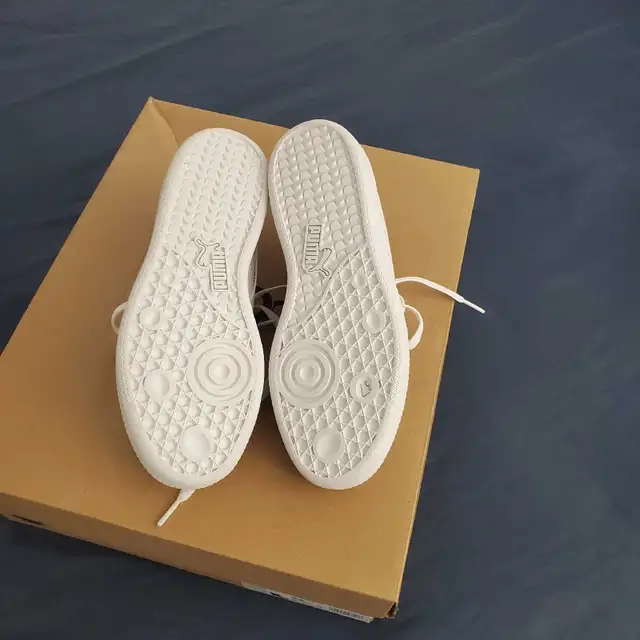 Puma Sneakers in Women's - Shoes in Longueuil / South Shore - Image 5