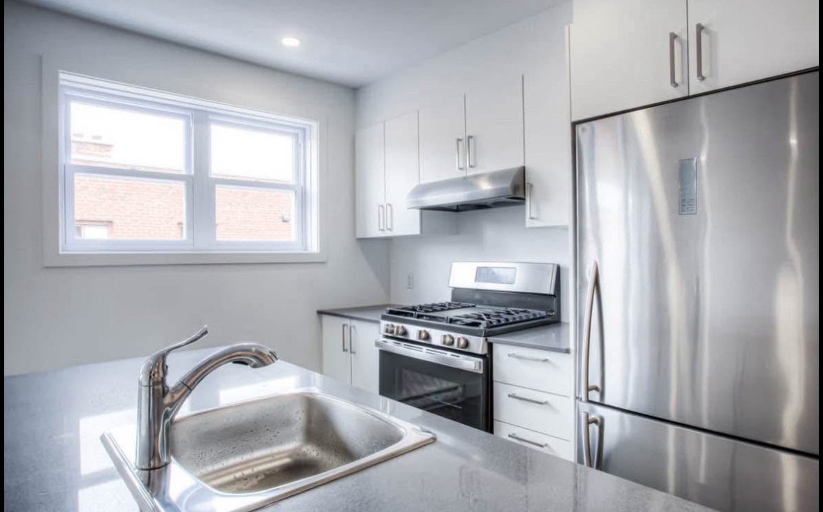 4570 Av. Walkley — photo 3