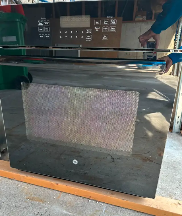 G.E, Wall Oven Used62864364145025127