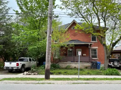 Centrally located, minutes from Speed River pathways, 2 bedrooms