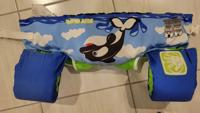 Body Glove Child Swim Vest Floatie in Water Sports in Markham / York Region - Image 2