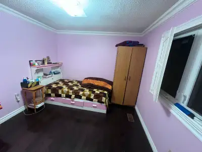PRIVATE ROOM FOR RENT (FEMALES ONLY)