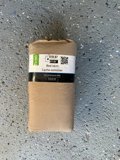 Queen Bed Skirt Brand New , View more