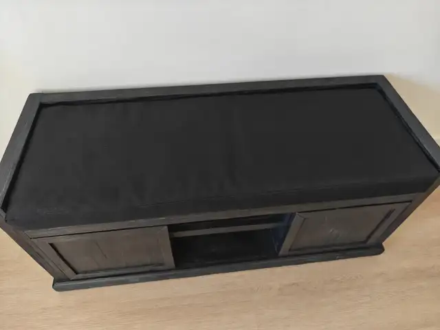 Dark Grey/Black Storage Entry Bench in Other in Bedford - Image 7