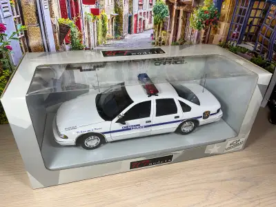 1:18 UT Models Chevrolet Caprice Police Car – Cheyenne Police di, View more
