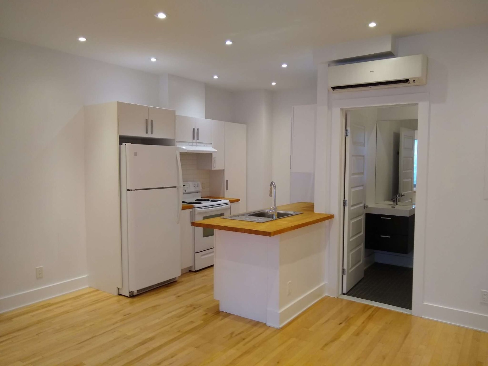 Magnifique 3½ Rénové – Plateau-Mont-Royal avec stationnement — photo 2