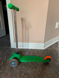 Mini micro kid's scooter