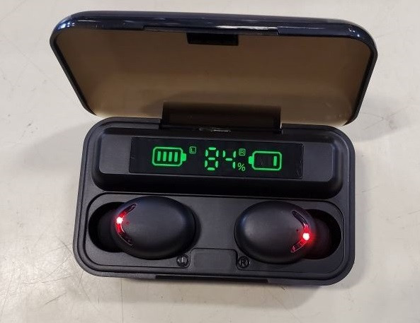 True Wireless Stereo Earbuds with Power Bank (Black) in Cell Phone Accessories in Burnaby/New Westminster - Image 2