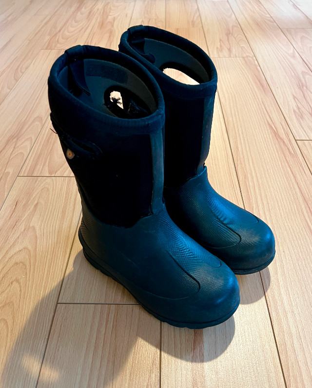 Bogs Neo-classic Winter Boots - Size 1 in Kids & Youth in Bedford