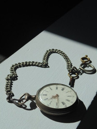 MONTRE DE POCHE ANCIENNE ANTIQUITÉ POCKET WATCH BIJOU 10 RUBIS