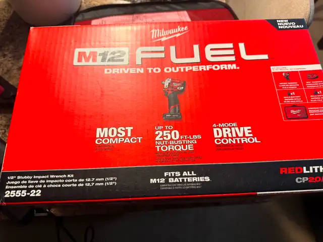 MILWAUKEE M12 FUEL 1/2 IMPACT SET62863280422275121