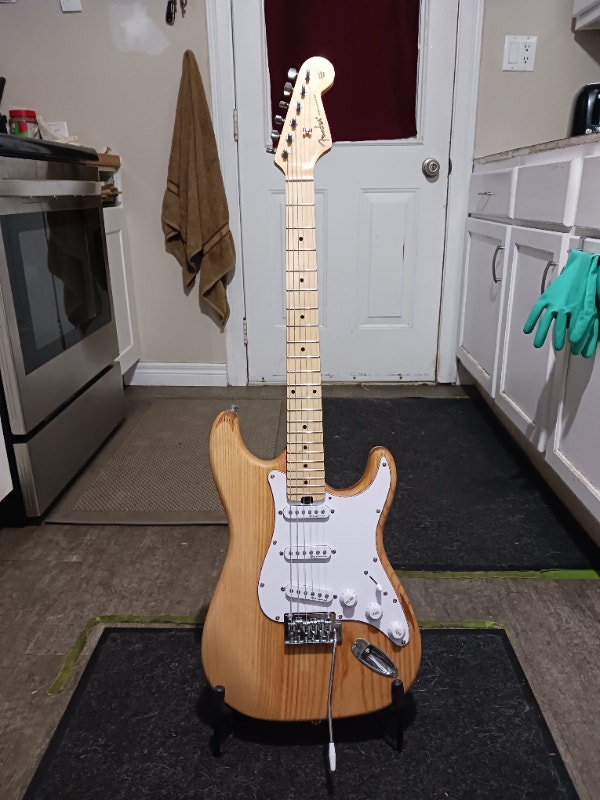 Stratocaster guitar Guitars London Kijiji