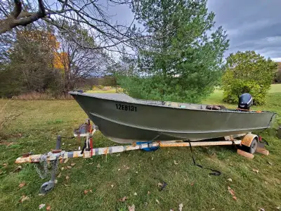ATTENTION DUCK HUNTERS OR WALLEYE FISHERMEN - 1980 S-18 Lund w/ 2014 40hp Etec Tiller For sale: 1980...
