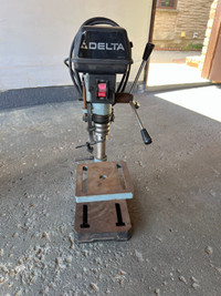 DELTA - Bench Drill Press