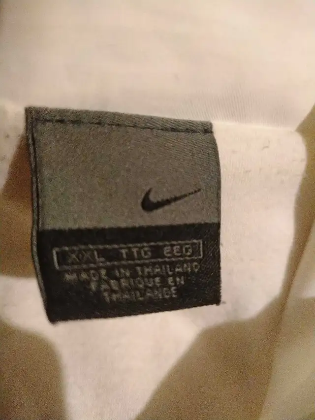 Jordan zip up hoodie and Nike jacket in Men's in Cape Breton - Image 5